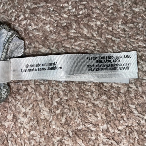 VS PINK Victoria's Secret Camo Style Lightly Lined Sports Bra Size XS - Picture 4 of 5